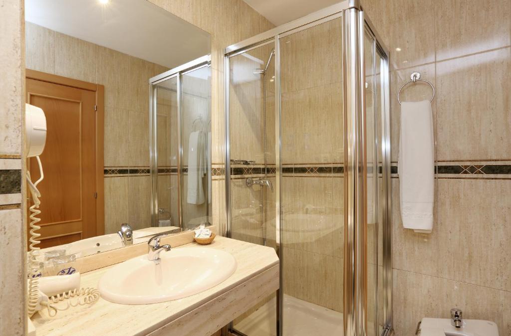 Hostal Silserranos Madri Quarto foto
